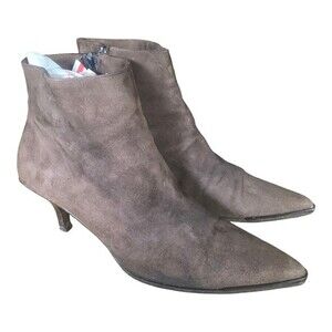 GUCCI Women’s Brown Suede Side Zip Booties Size 8